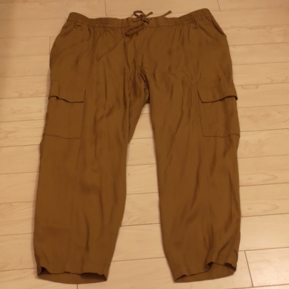 Old Navy women's pants - Picture 1 of 1